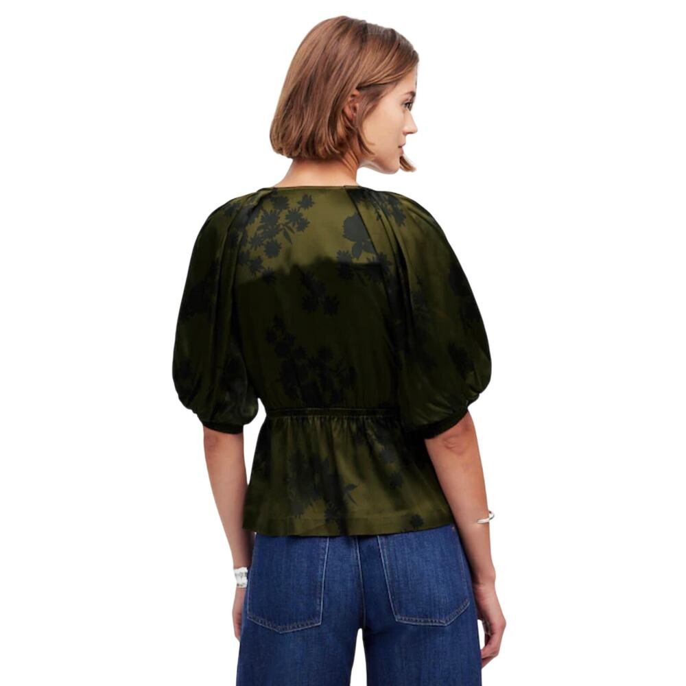 MADEWELL Women’s Shirred Puff Sleeve Crinkle Satin Vneck Green Top - Picture 3 of 7